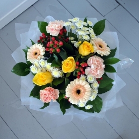 Betty courier flowers delivery uk